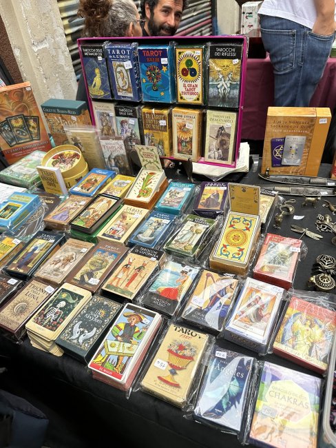 The flea market (2/3)