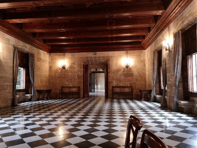 La lonja de la seda (3/3)